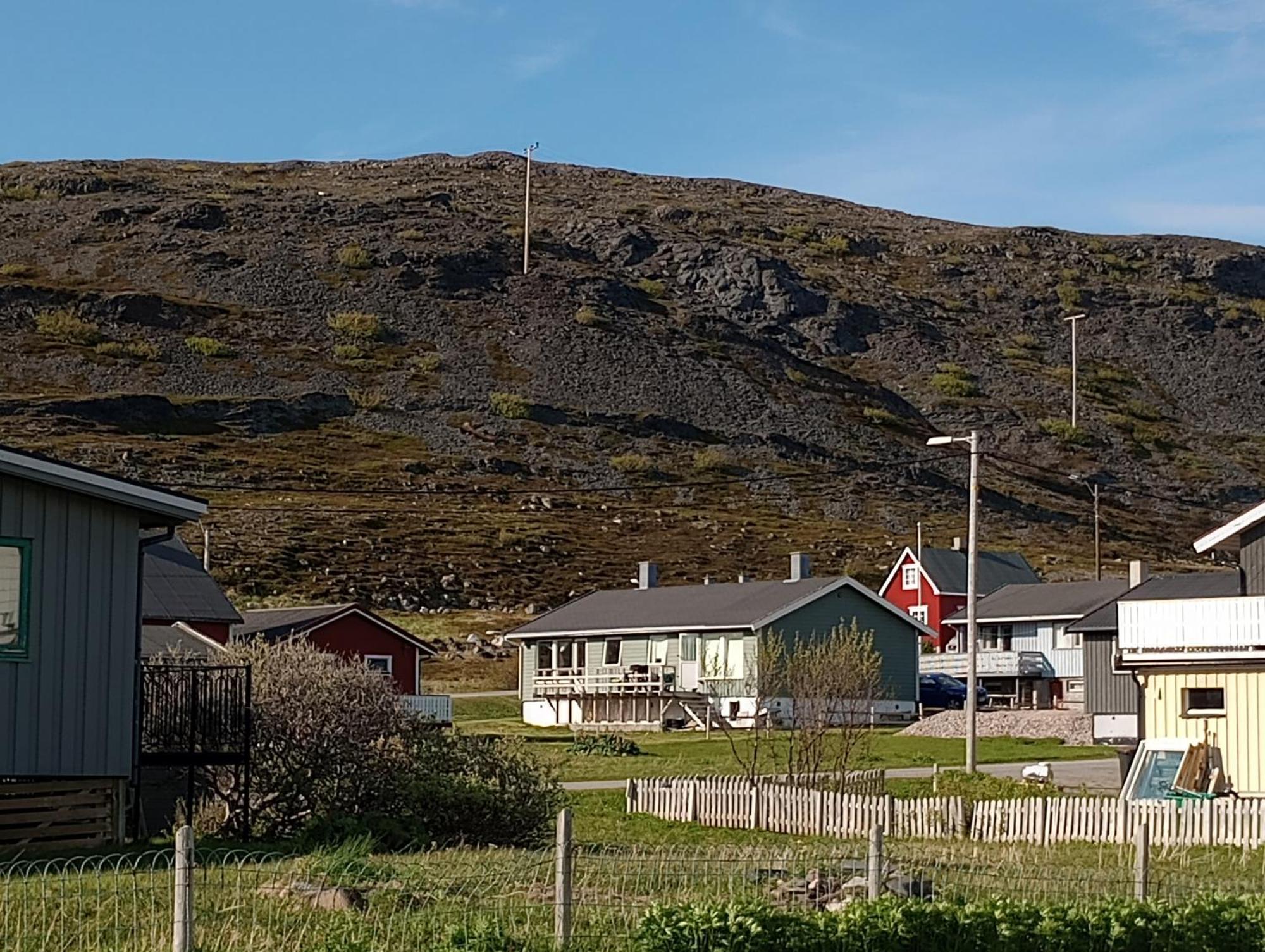 Kongsfjord Holiday Home Exterior photo